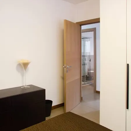 Marino Lagoon View Apartment *